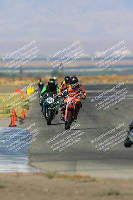 media/Aug-13-2023-CRA (Sun) [[1cfc37a6fb]]/Race 4 400 Superbike/Race/